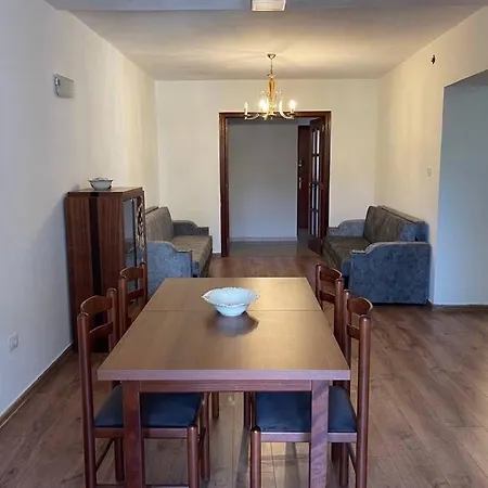 Hidden Gem Blloku Apartment Tirana