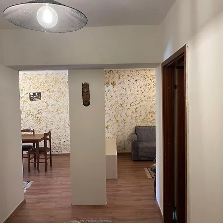 Hidden Gem Blloku Apartment Tirana