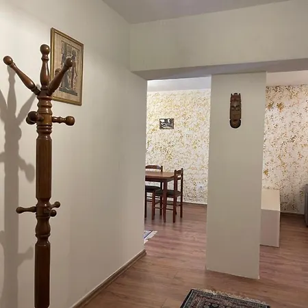 Hidden Gem Blloku Apartment Tirana